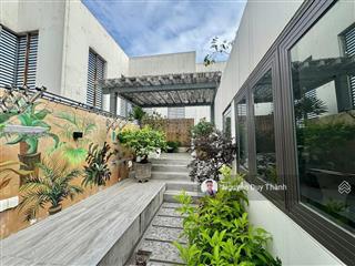 Bán penthouse mulberry lane mỗ lao, hà đông, 400m2, t35, sân vườn, bể bơi, hạ 3tỷ, 55tr/m2. 21.9tỷ
