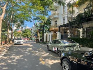 Bán bt song lập sân vườn khu nhà ở quốc hội, tố hữu, nam từ liêm, 180m2, 4tầng,mt9m, 56.5tỷ.ctl