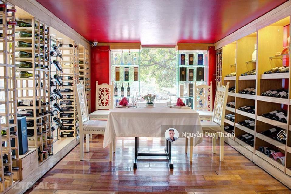 Bán bt mặt phố đào tấn, ba đình, 280m2,mt15m, hàng độc bản sân vườn lô góc, oto 3 mặt thoáng, 210tỷ