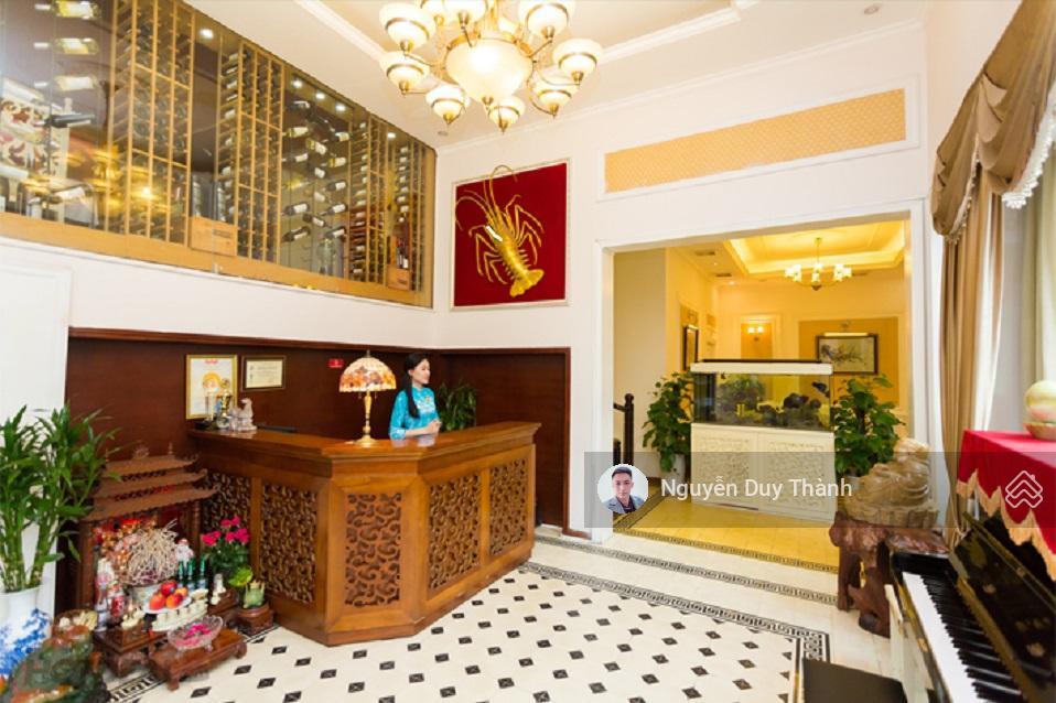 Bán bt mặt phố đào tấn, ba đình, 280m2,mt15m, hàng độc bản sân vườn lô góc, oto 3 mặt thoáng, 210tỷ