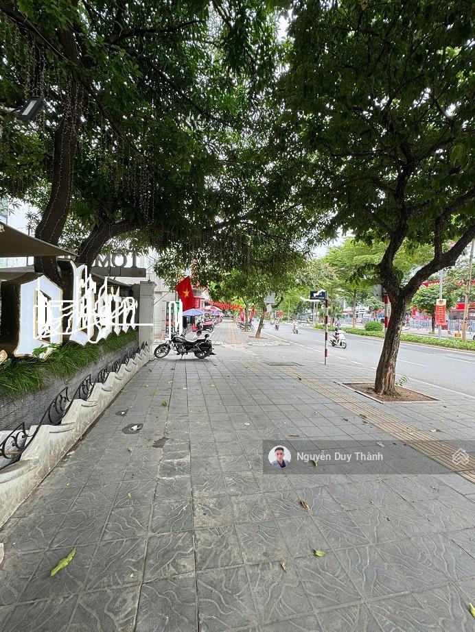 Bán bt mặt phố đào tấn, ba đình, 280m2,mt15m, hàng độc bản sân vườn lô góc, oto 3 mặt thoáng, 210tỷ