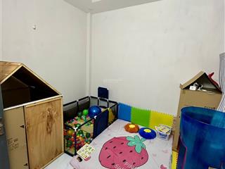 Bán nhà phù hợp với gia đình trẻ