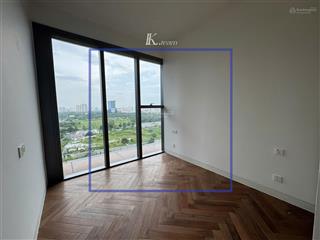 Chuyển nhượng 3pn view pháo hoa tại cove residences | 153.4 m² | 60 tỷ có thang máy riêng