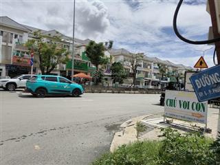 Phước long b  q9 cũ  đường liên phường  84m2 * 3tầng  4pn. đường rộng 6m gần global city