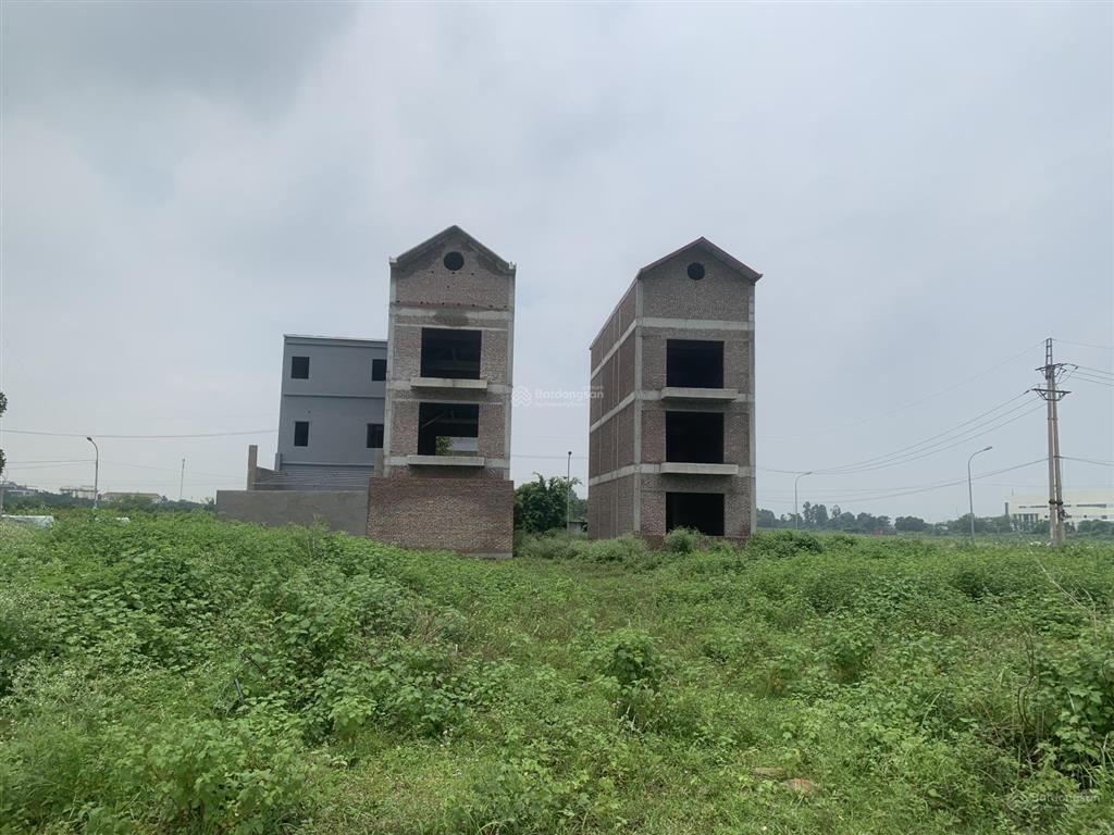 Gia đình cần bán nhà xây thô tại kđt chi đông, 147m2 giá cực tốt