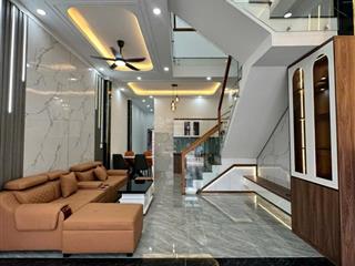 Giá chỉ 2 tỷ 750 nhà 1 trệt 1 lầu 3 phòng ngủ tại tân uyên