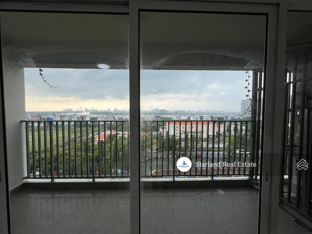 Hàng hiếm vista verde 4pn tây nam view toàn tp  204m2 giá 19 tỷ.  0938 798 *** em thi