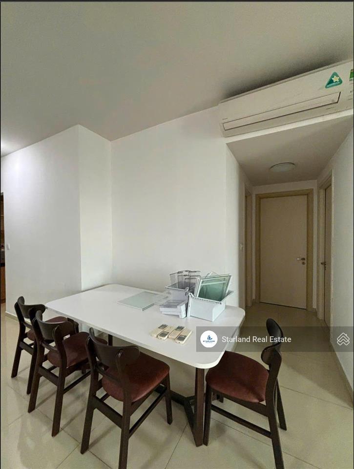 Hàng hiếm vista verde 4pn tây nam view toàn tp  204m2 giá 19 tỷ.  0938 798 *** em thi