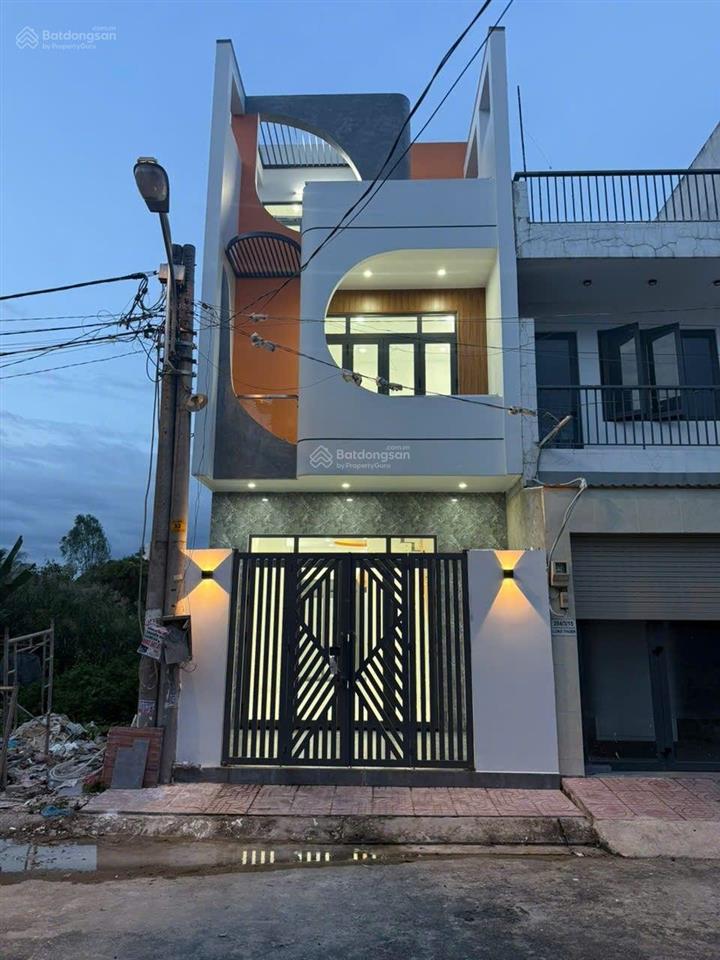 Nhà cty moonland cần bán giá siu tốt khi mua sớm và một số căn đã hoàn thiện rùi.