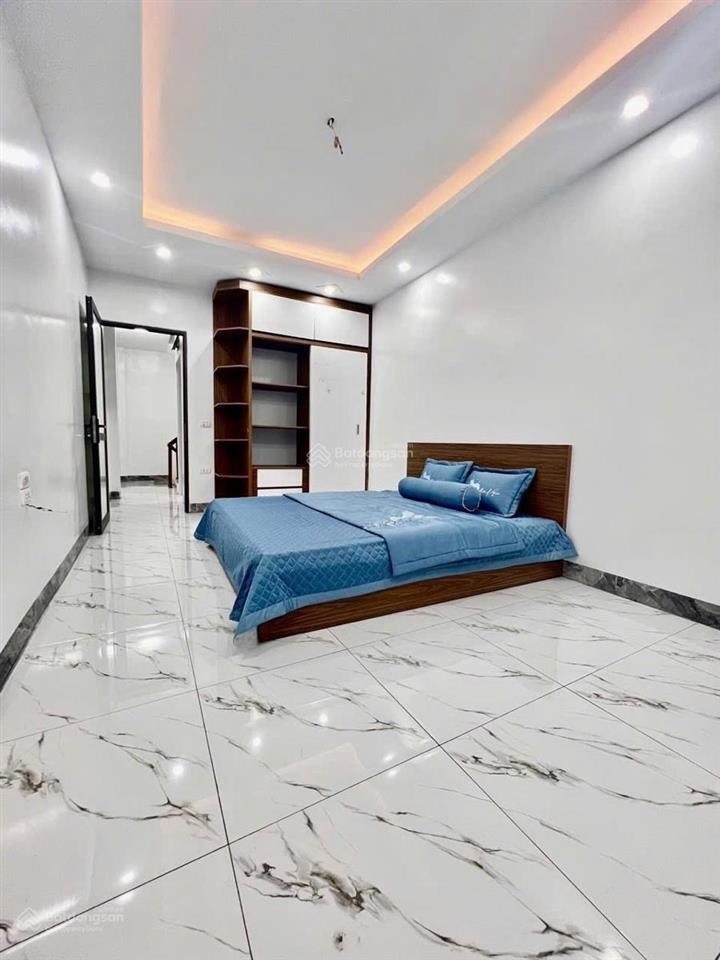 Giảm nửa tỷ! phố thái thịnh, full nội thất, gần oto  3 gác đua, 2 thoáng, 38m2  5t ở ngay