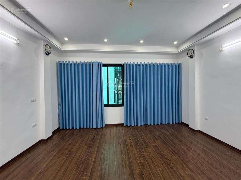 Tuyệt tác! xã đàn 6 tầng xây mới, thang máy, gần phố rộng thoáng dt 42m2 * 6t