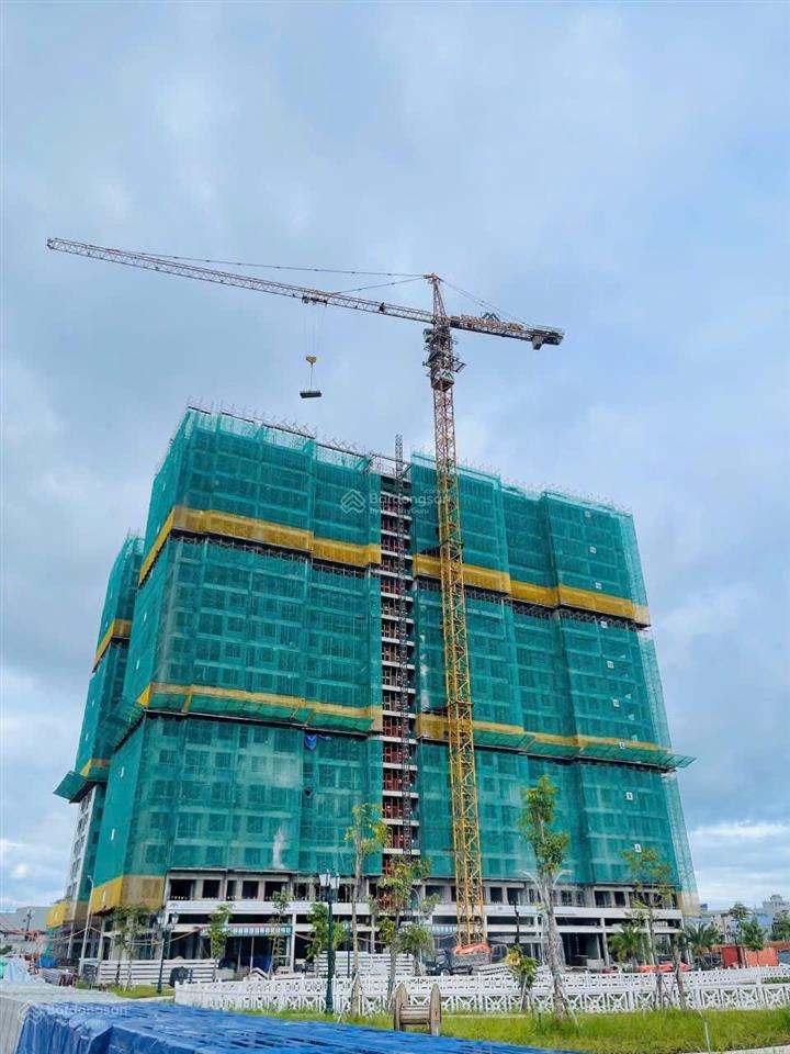 Bán gấp căn hộ 61m2 tầng 12 hướng nam view hồ điều hoà  giá bán 19tr/m2