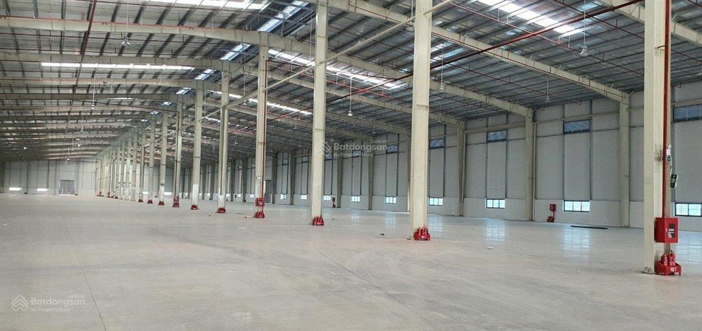 Cho thuê kho logistics tiêu chuẩn trong kcn thuận thành, dt 5700m2. 0988 457 ***