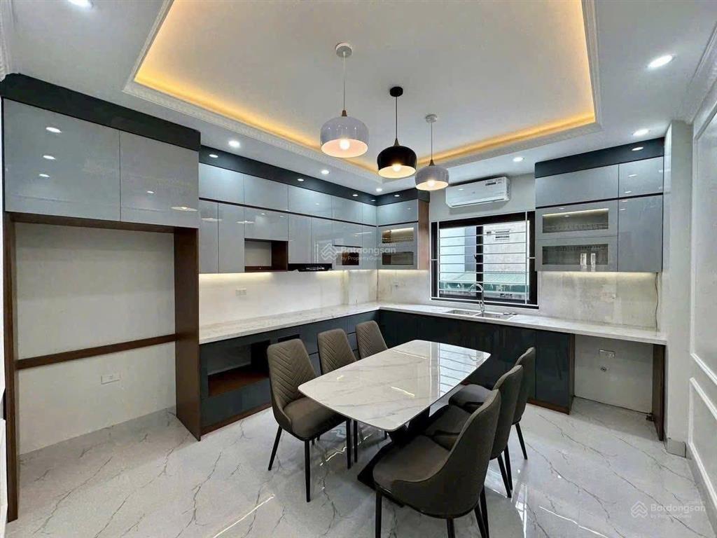 Bán nhà thổ cư đại mỗ, dt 55m2 x 4 tầng 5pn khép kín, 9.5 tỷ, trước nhà rộng hơn 10m, 3 bước ra mp