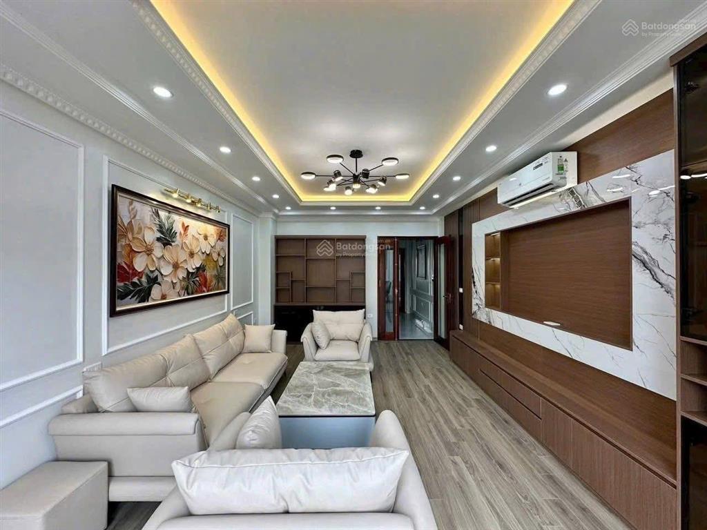 Bán nhà thổ cư đại mỗ, dt 55m2 x 4 tầng 5pn khép kín, 9.5 tỷ, trước nhà rộng hơn 10m, 3 bước ra mp