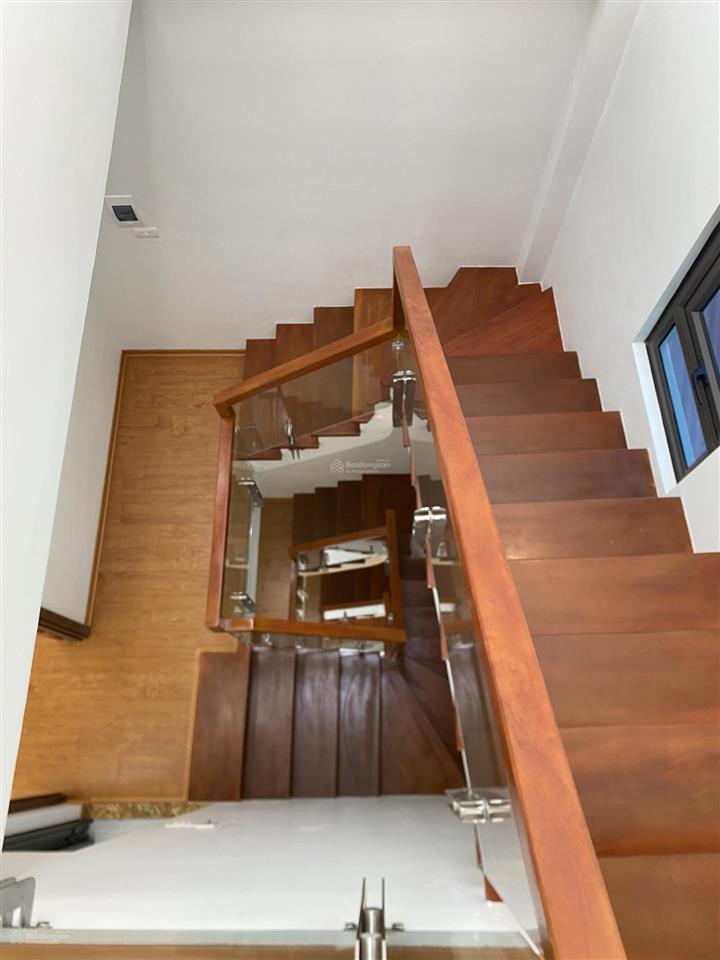 Bán gấp nhà mới tây mỗ dt 45m2 x 5 tầng giá 6.5 tỷ, full nội thất ở luôn, 3 bước bãi gửi ô tô