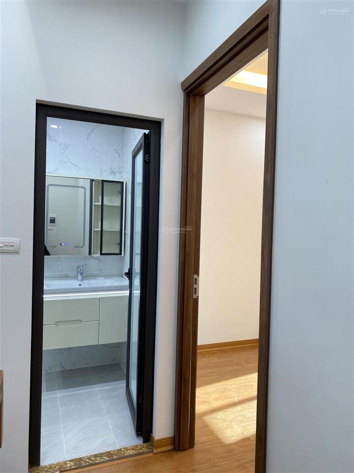 Bán gấp nhà mới tây mỗ dt 45m2 x 5 tầng giá 6.5 tỷ, full nội thất ở luôn, 3 bước bãi gửi ô tô