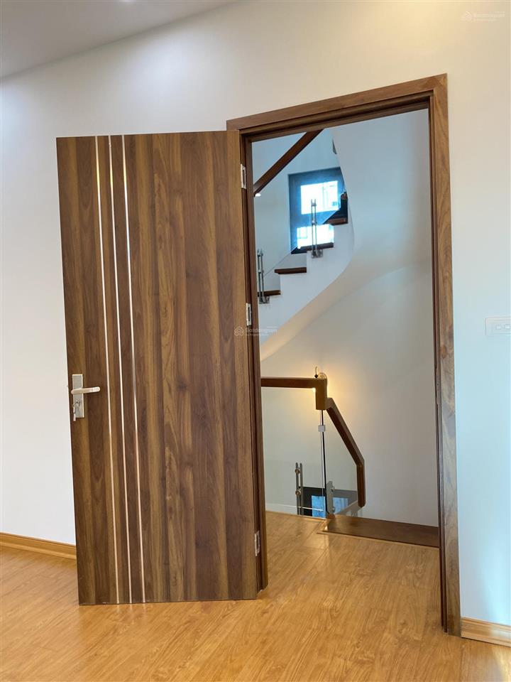 Bán gấp nhà mới tây mỗ dt 45m2 x 5 tầng giá 6.5 tỷ, full nội thất ở luôn, 3 bước bãi gửi ô tô