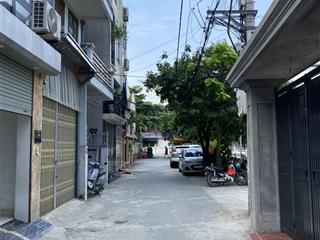 Bán gấp lô đất đẹp đại mỗ, dt52m2 x mt 4m giá 8.5 tỷ, mặt ngõ chính thông tứ tung, ô tô vào đất