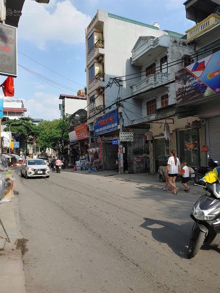 Bán gấp nhà riêng dân xây quang tiến đại mỗ, dt 52m2 x 4 tầng, trước nhà đường rộng 10m, giá 9.4 tỷ