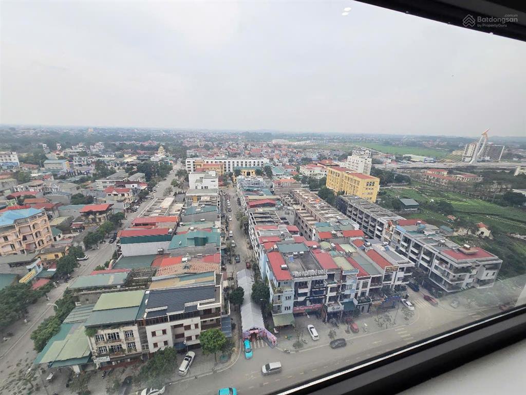 Cần bán căn chung cư la fortuna tầng cao, giá 2,6tỷ, sẵn sổ công chứng trong ngày 0975 676 ***