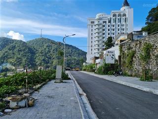 Cần bán ô đất 388,1m2 ngay trung tâm thi trấn tam đảo, sẵn sổ, không bị chắn view  0975 676 ***