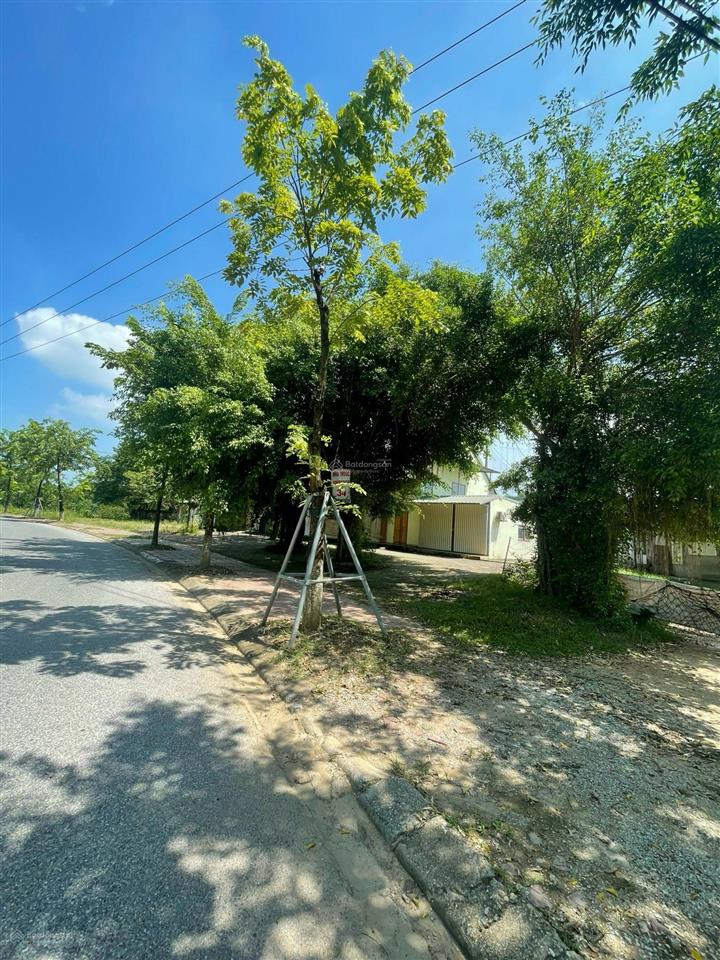 Bán ô đất 3100m2 mặt đường lam sơn tp vĩnh yên, vĩnh phúc, sẵn sổ công chứng  0975 676 ***