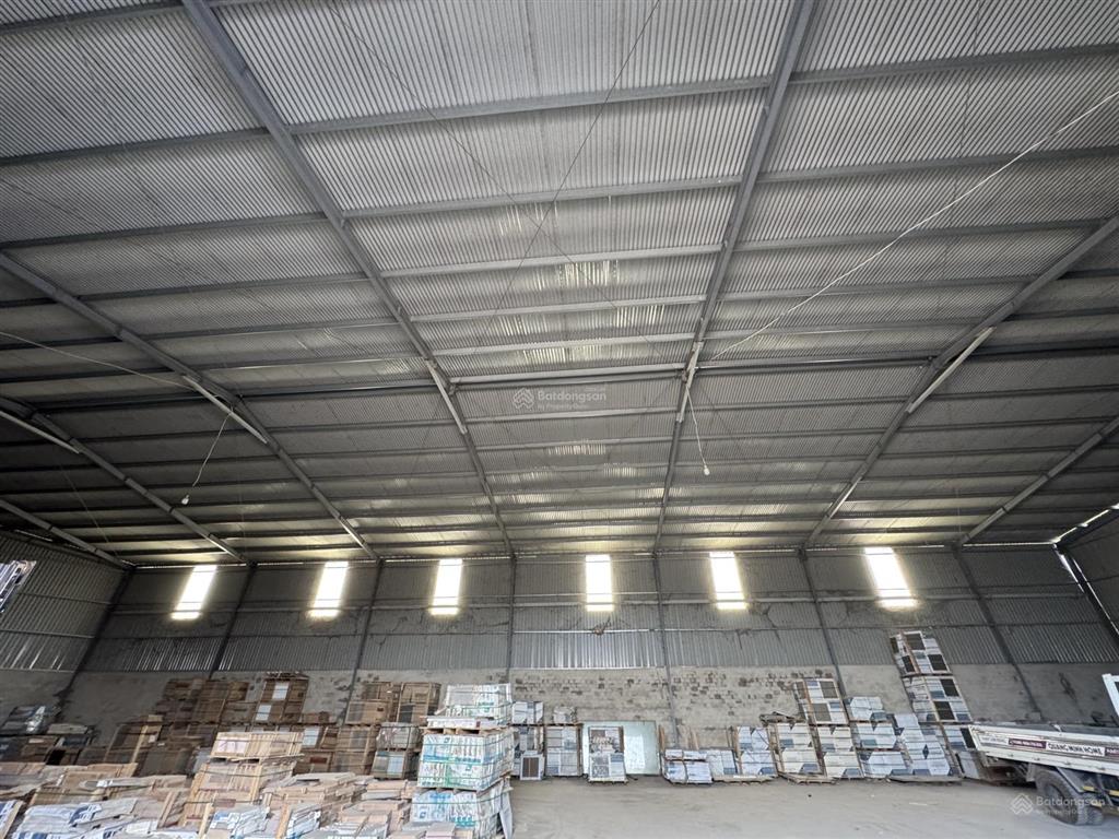 Vip cho thuê kho 2200m2, có 61m mặt tiền ql20 tại thị trấn liên nghĩa