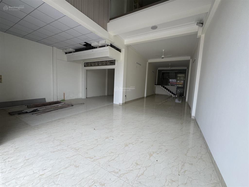 Cho thuê 9m mặt tiền ql 20 khu trung tâm sầm uất nhất đức trọng, lâm đồng