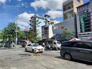 Nhà 4 tầng mtkd sung túc hậu giang 4x18,5m nở hậu 4,5m  lề 9m  gần ngã 4 minh phụng