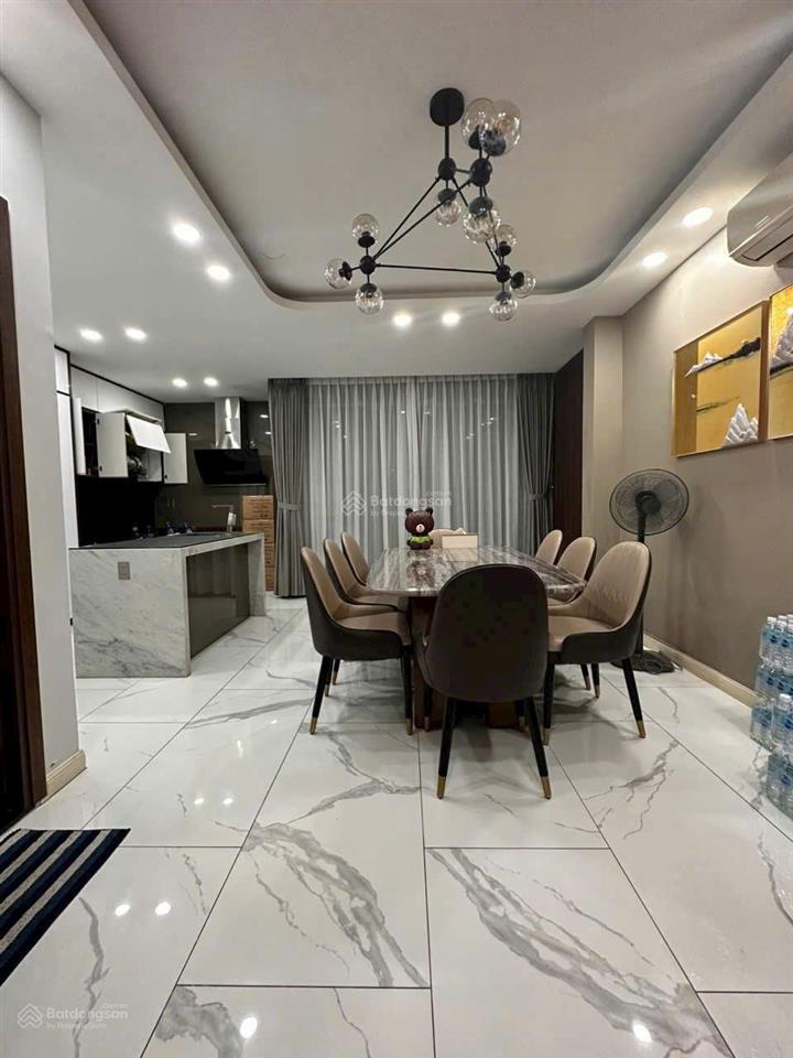 Đối diện công viên! có thang máy! nhà đẹp mt 16m khu tên lửa 6 x 21,5m, 5 tầng