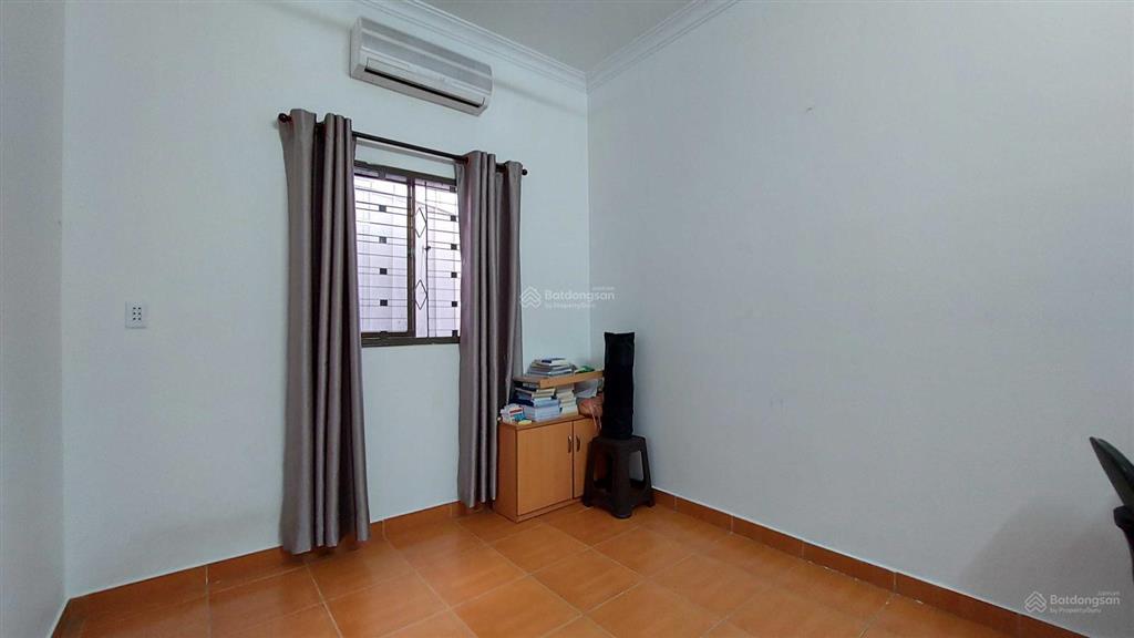 Nhà riêng chính chủ cách quận 1 khoảng 100m, gần cầu đbp, trường đại học uef, hồng bàng