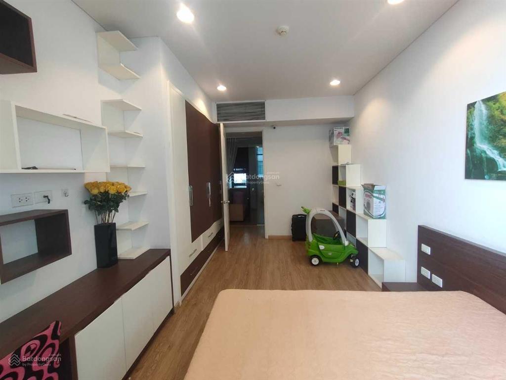 Căn góc. bán chung cư h10  nguyễn trãi, thanh xuân, 100m2, 3 phòng ngủ, 2wc. gần đại học hà nội