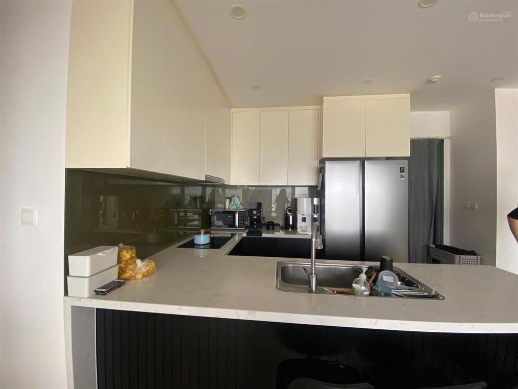 Bán 3 ngủ full đồ đẹp giá 12.8 tỷ ban công đông nam d'capitale  trần duy hưng