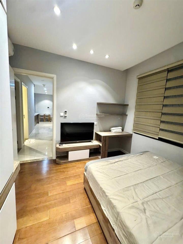 Tin thật, không ảo. bán căn hộ cc vinhomes d'capitale, 9.5 tỷ, 82m2, 3pn, 2wc, cầu giấy, hà nội