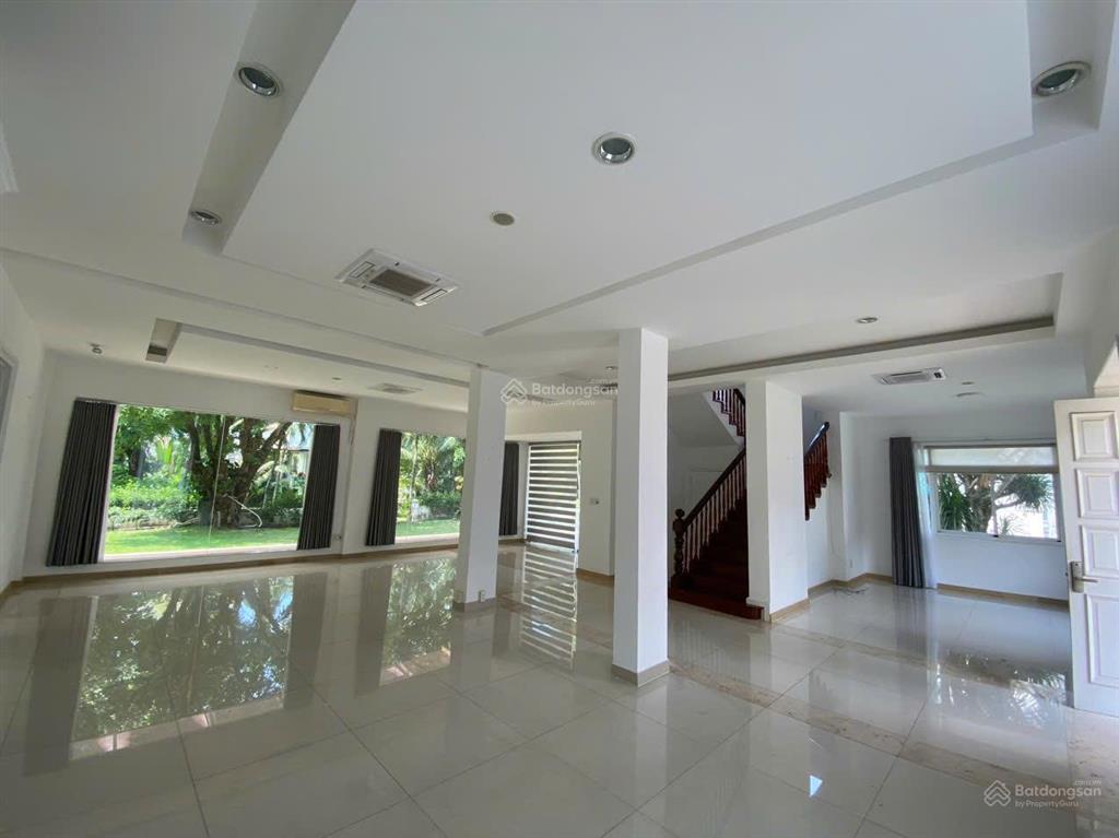 Bán biệt thự phú gia  phú mỹ hưng diện tích  536m2 mặt sau công viên vị trí siêu đẹp giá 175 tỷ