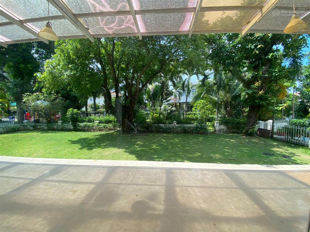 Bán biệt thự phú gia  phú mỹ hưng diện tích  536m2 mặt sau công viên vị trí siêu đẹp giá 175 tỷ