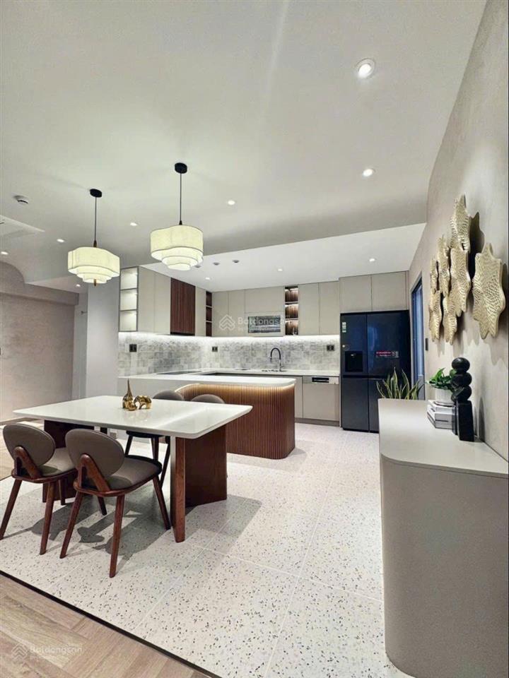 Căn hộ garden plaza siêu đẹp 150 m2 view kênh đào đáng sống nhất pmh q7 bán 19.5tỷ  0908 018 ***