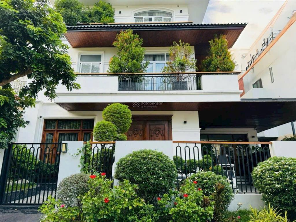 Bán biệt thự tứ lập mỹ gia nhà đẹp full nội thất cao cấp dt 15x17m bán 85tỷ xem nhà  0908 018 ***