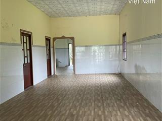 Bán nhà vườn nghỉ dưỡng diện tích 2,2 sào, nhà xây dựng kiên cố 4 phòng ngủ