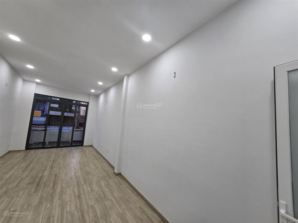 Cho thuê nhà nguyên căn tại lý nam đế, 27 triệu/tháng, 56 m2 (dtsd 102m2)