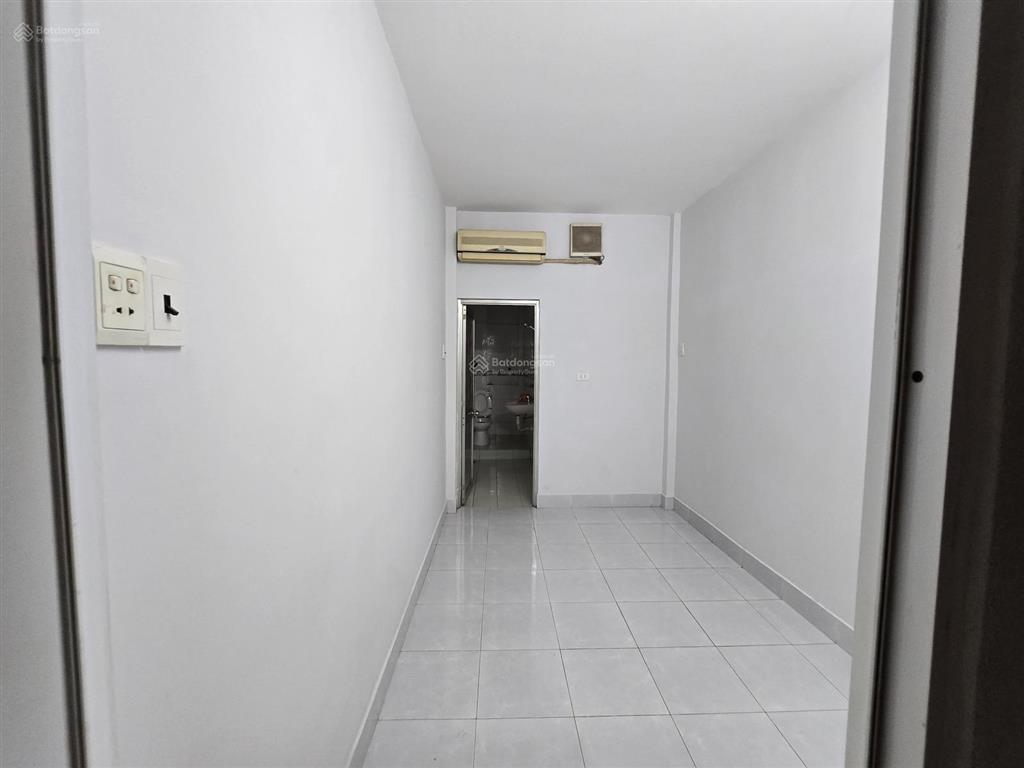 Cho thuê nhà nguyên căn tại lý nam đế, 27 triệu/tháng, 56 m2 (dtsd 102m2)