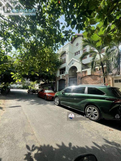 Lô đất hiếm, ngay công viên hẻm 120 đặng thùy trâm 5x20m còn sót lại, giá tốt nhỉnh 13 tỷ