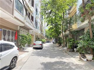 Quá hiếm! phân lô cầu giấy, hoàng quốc việt, 8 tầng thang máy, 55m2, full nội thất, ô tô ngủ nhà