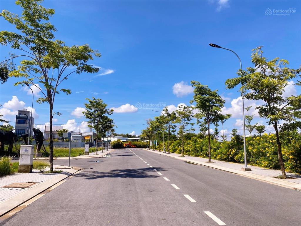 Bán lô đất sổ hồng riêng kdc gia long, đường 16m trục chính khu dân cư view sông lớn rất đẹp