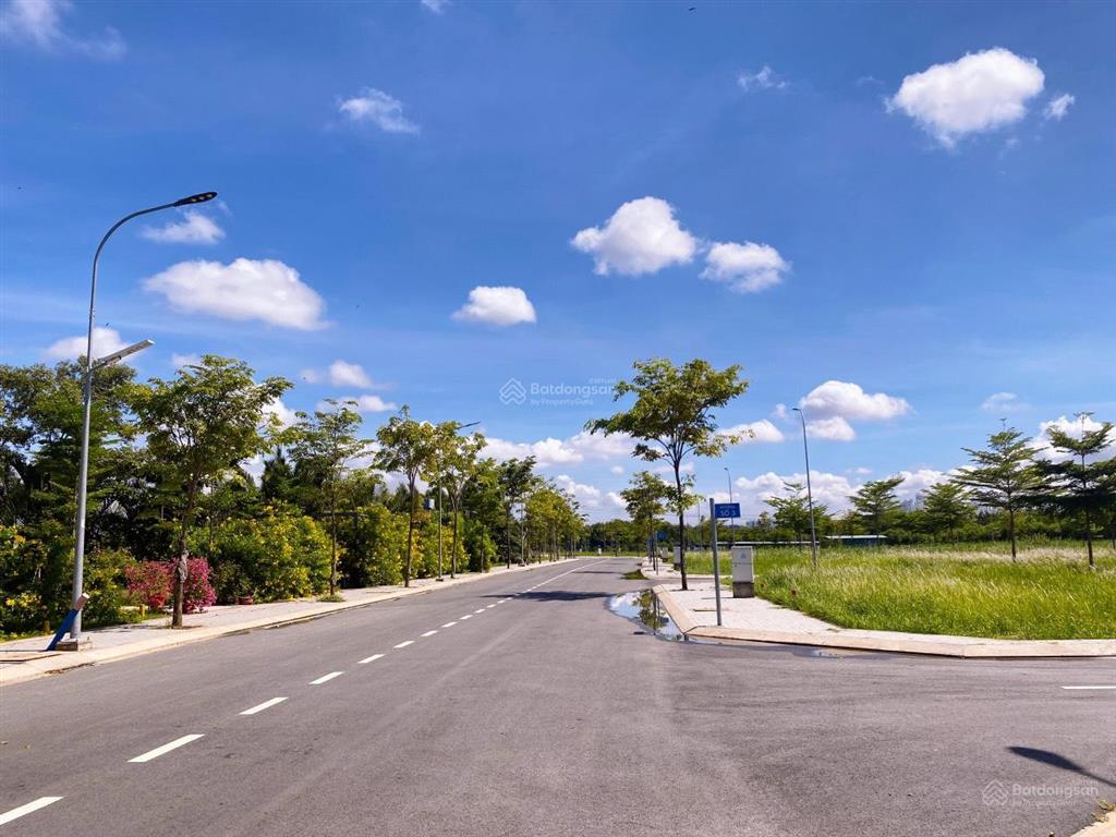 Bán lô đất sổ hồng riêng kdc gia long, đường 16m trục chính khu dân cư view sông lớn rất đẹp