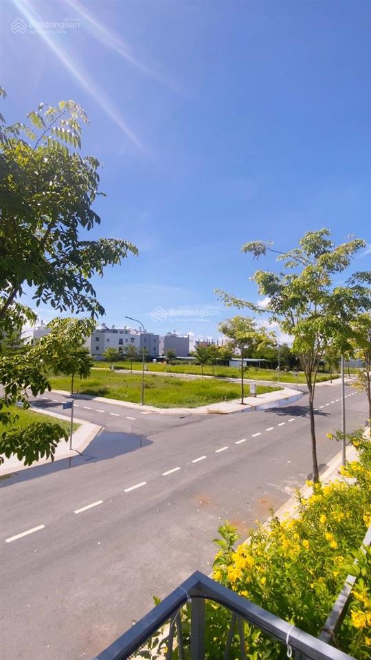 Bán lô đất sổ hồng riêng kdc gia long, đường 16m trục chính khu dân cư view sông lớn rất đẹp