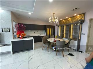 Chính chủ cho thuê căn hộ sarina sala  3pn 127m2  đầy đủ nội thất
