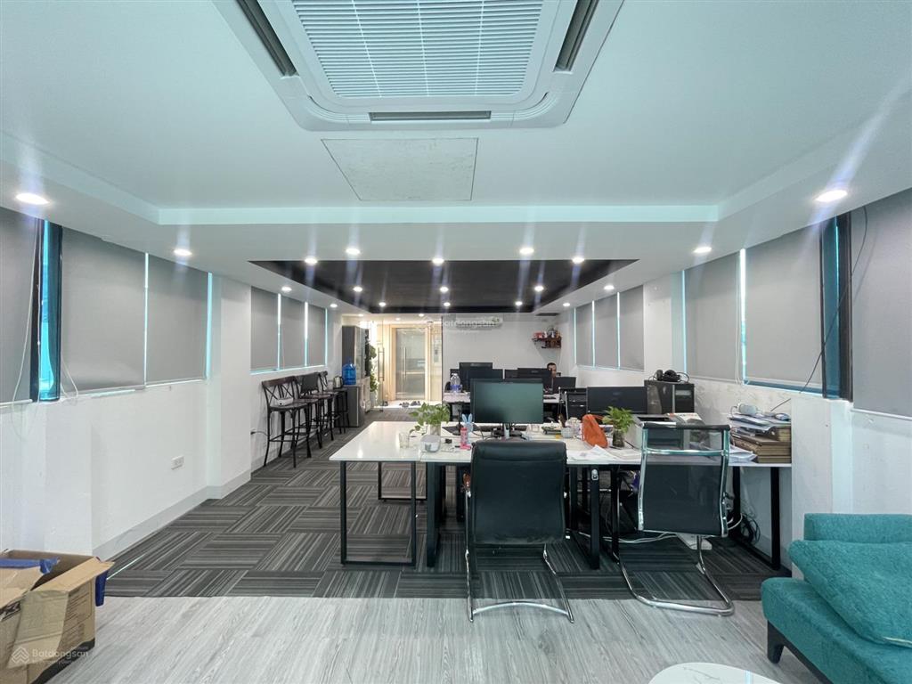Chỉ 10 triệu có ngay văn phòng tại phố lê văn lương, thanh xuân, view thoáng, có ban công
