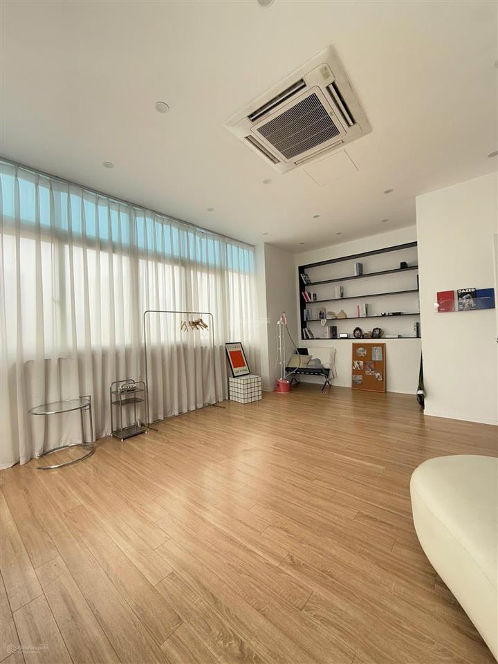 Cho thuê mặt bằng kinh doanh, văn phòng 110m2 tại phố nguyễn ngọc nại, mặt tiền 6m, giá 16 triệu